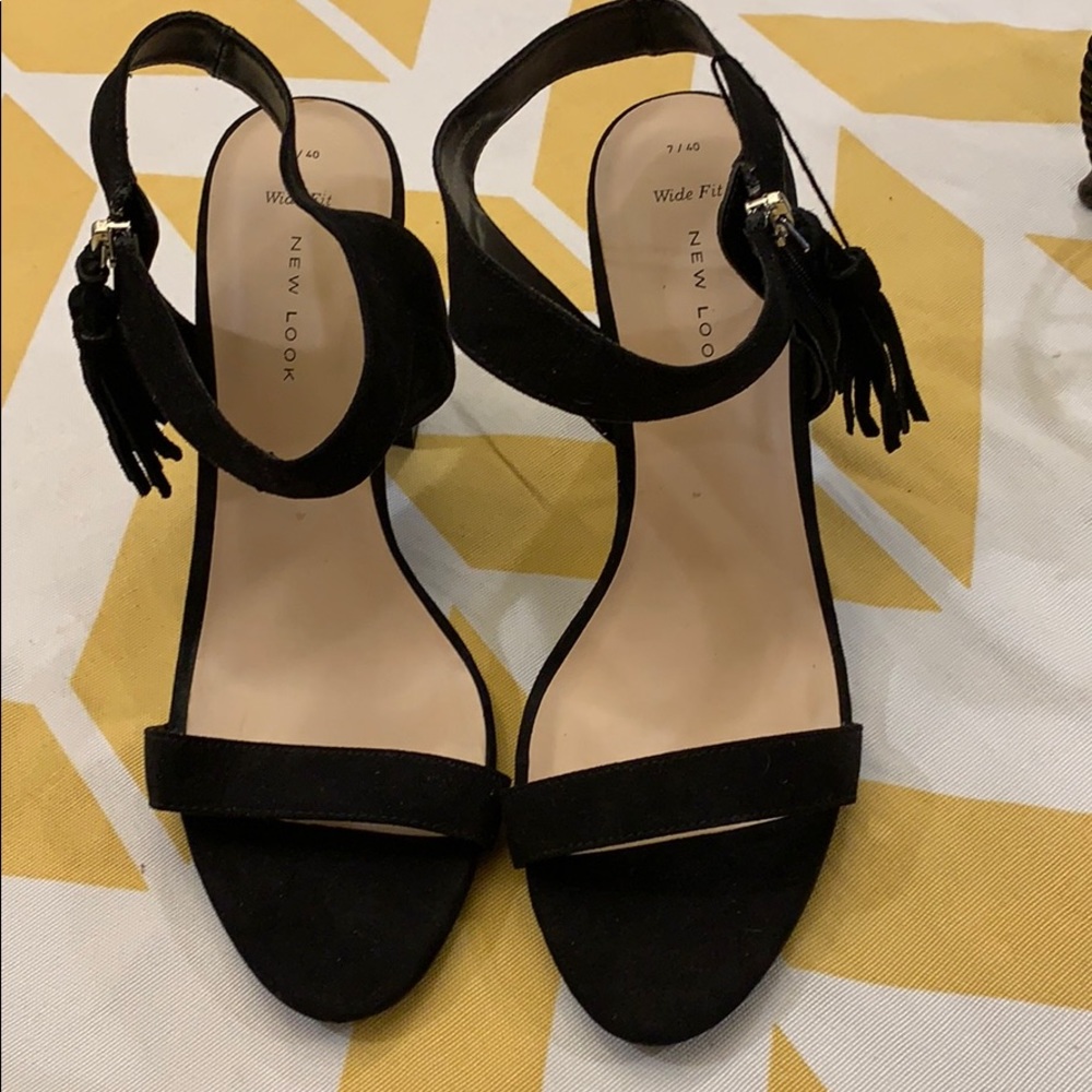 (PRE-LOVED) NEW LOOK SHOES